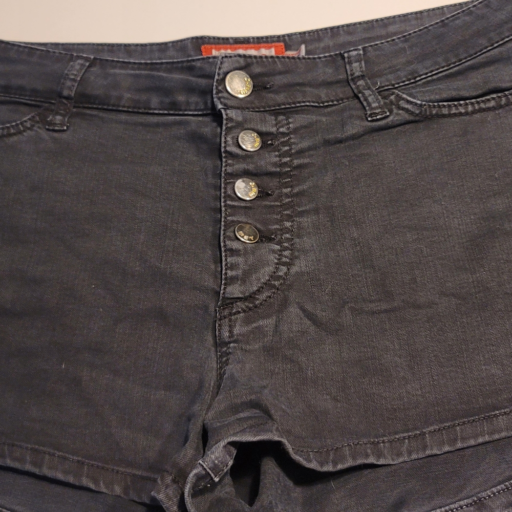 MET Button-Fly Black Shorts Size 29